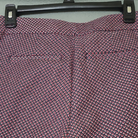 TALBOTS Women's Stylish Midrise Straight Leg REd & Blue Patterned Pants - Size 6 - Picture 7 of 13